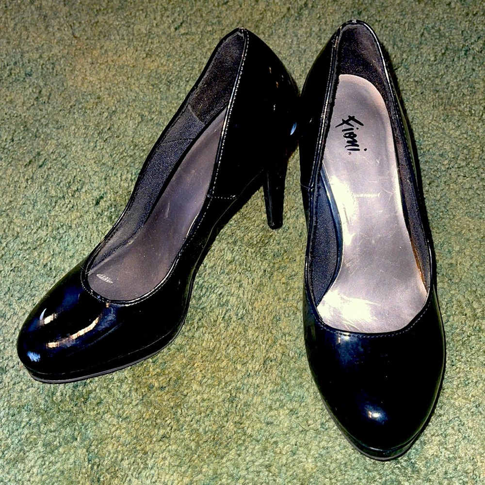 Fioni black gloss high heels